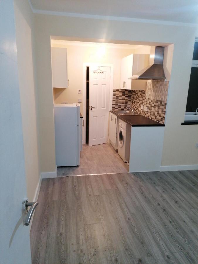 Self-Contained Studio Flat Bathrooms Kitchens Upgrade Locations To City Centre 15 Minutes Walking Distance Nottingham Universities Queen Hospitals City Hospitals Eksteriør billede