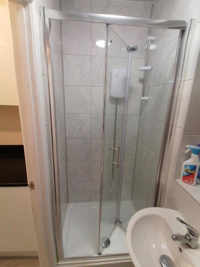 Self-Contained Studio Flat Bathrooms Kitchens Upgrade Locations To City Centre 15 Minutes Walking Distance Nottingham Universities Queen Hospitals City Hospitals Eksteriør billede